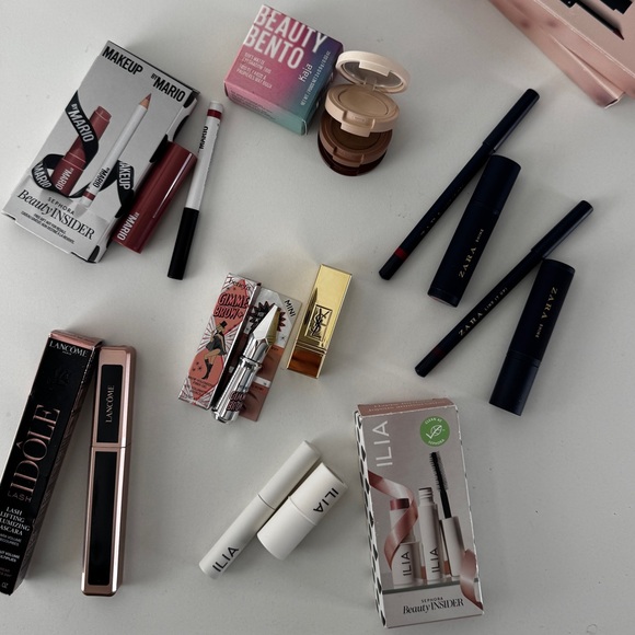 Makeup bundle - Picture 4 of 5